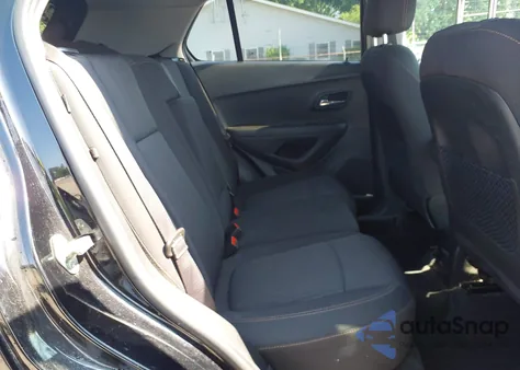 2020 Chevrolet Trax Fwd Lt z USA, uszkodzony, nr VIN 3GNCJLSB3LL233119